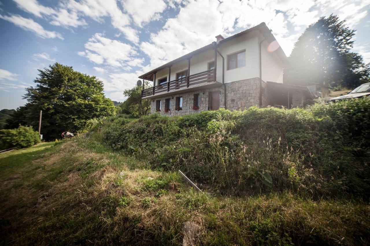 Kesta Za Gosti Cervena Yabelka Hotel Vranyantsi Bagian luar foto